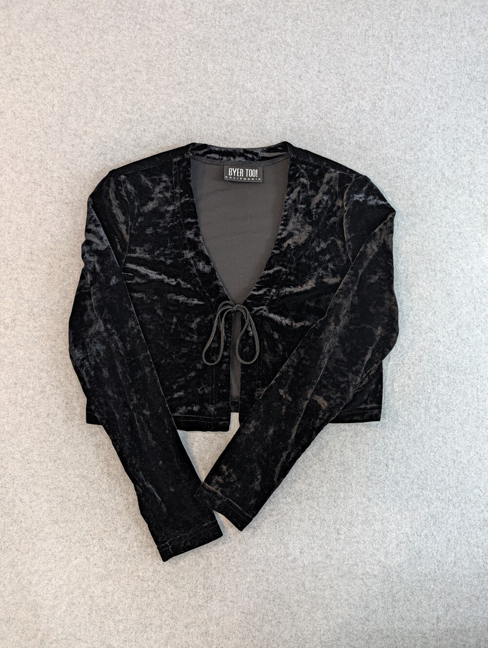 Vintage 90s Byer Too! Black Crushed Velvet Cropped Cardigan Whimsigoth Tie Front